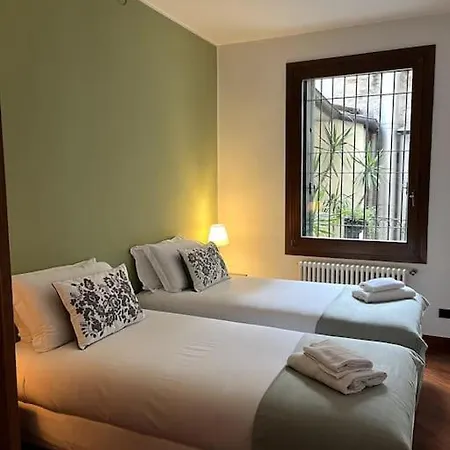 Il Portico. Charm Apartment, Downtown. Vicenza