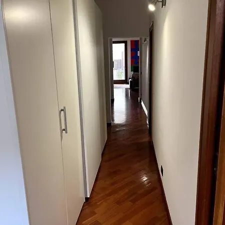 Il Portico. Charm Apartment, Downtown. Daire *